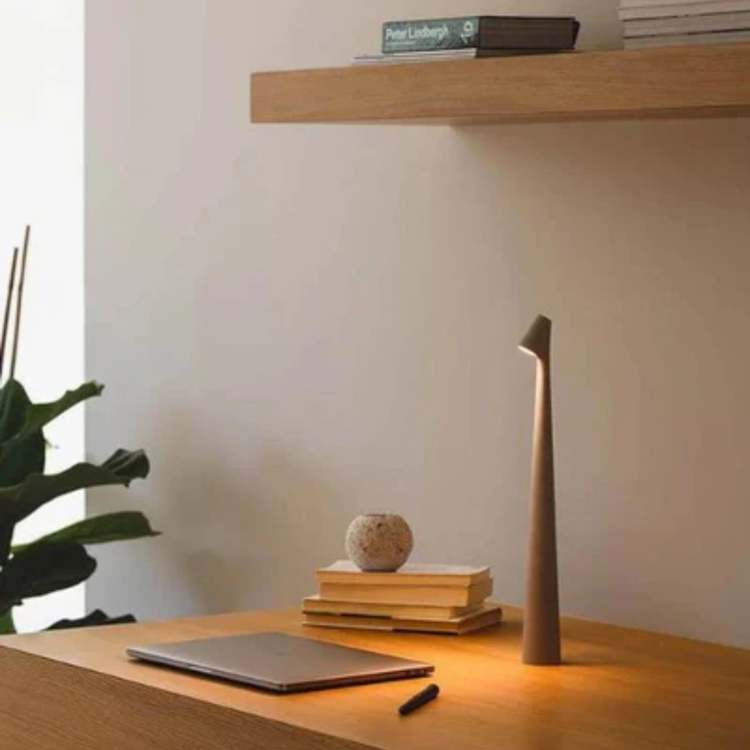 Scandinavische LED Tafellamp | Draadloze Lamp